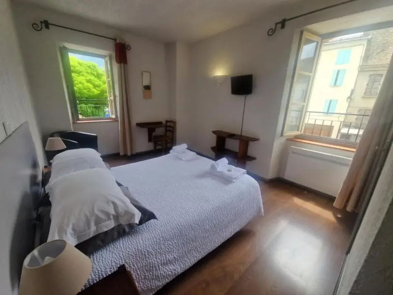 Double Room with Mountain View